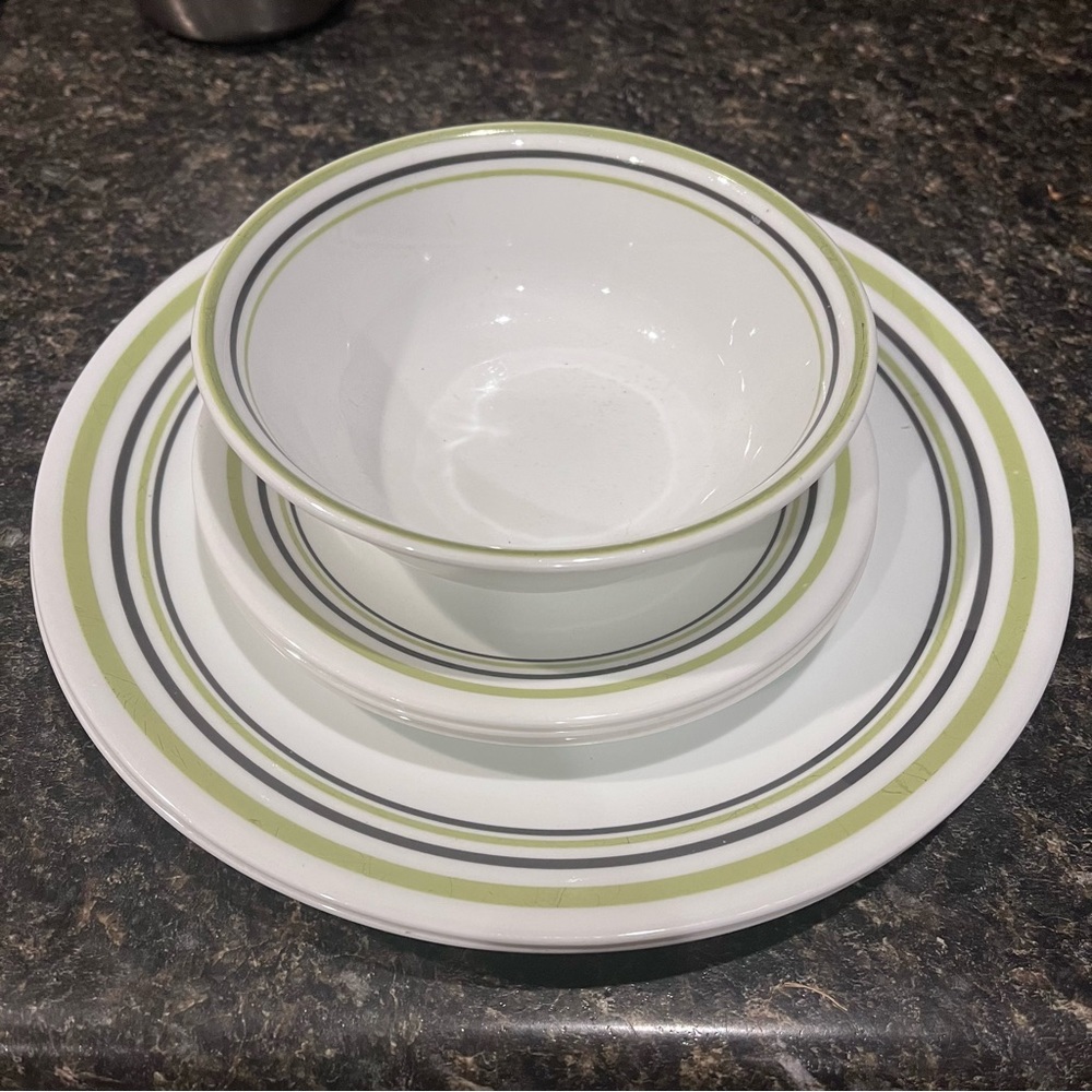 Corelle vitrelle break & chip resistant glass dishes green garden sketch bands